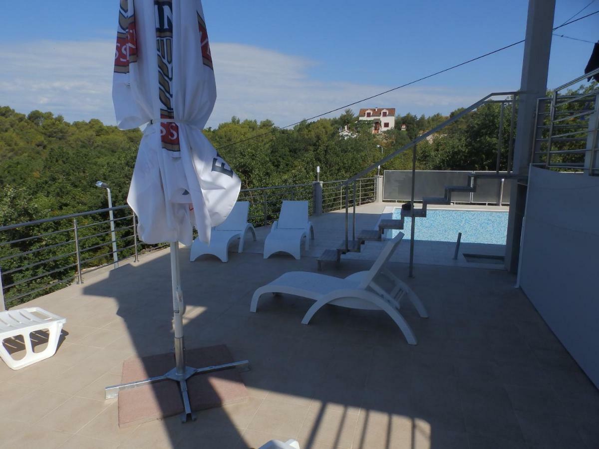 Tonka Mini Apartment Zaton  Bagian luar foto